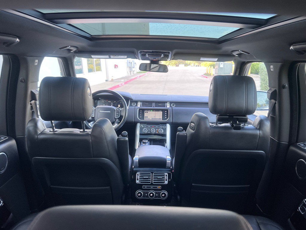 2016 Land Rover Range Rover Image 16