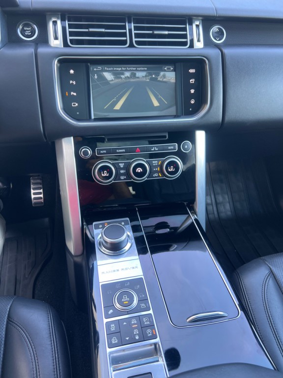2016 Land Rover Range Rover Image 18