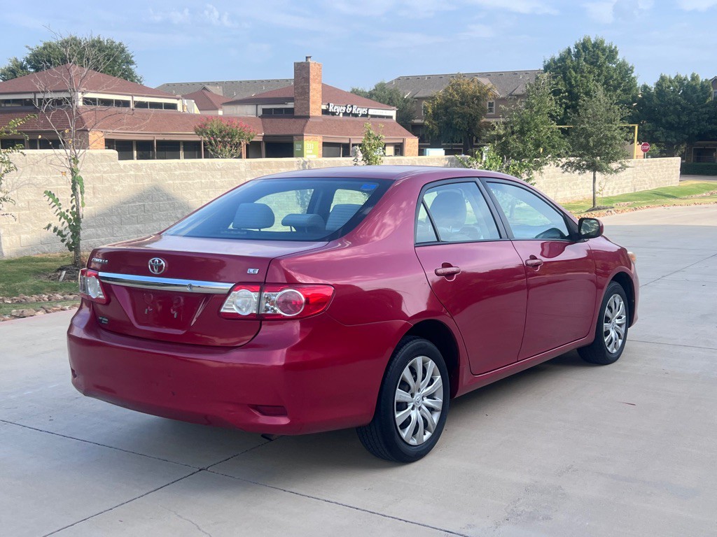 2012 Toyota Corolla Image 4