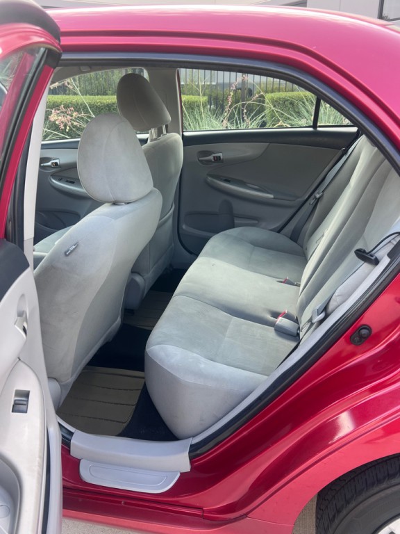 2012 Toyota Corolla Image 10
