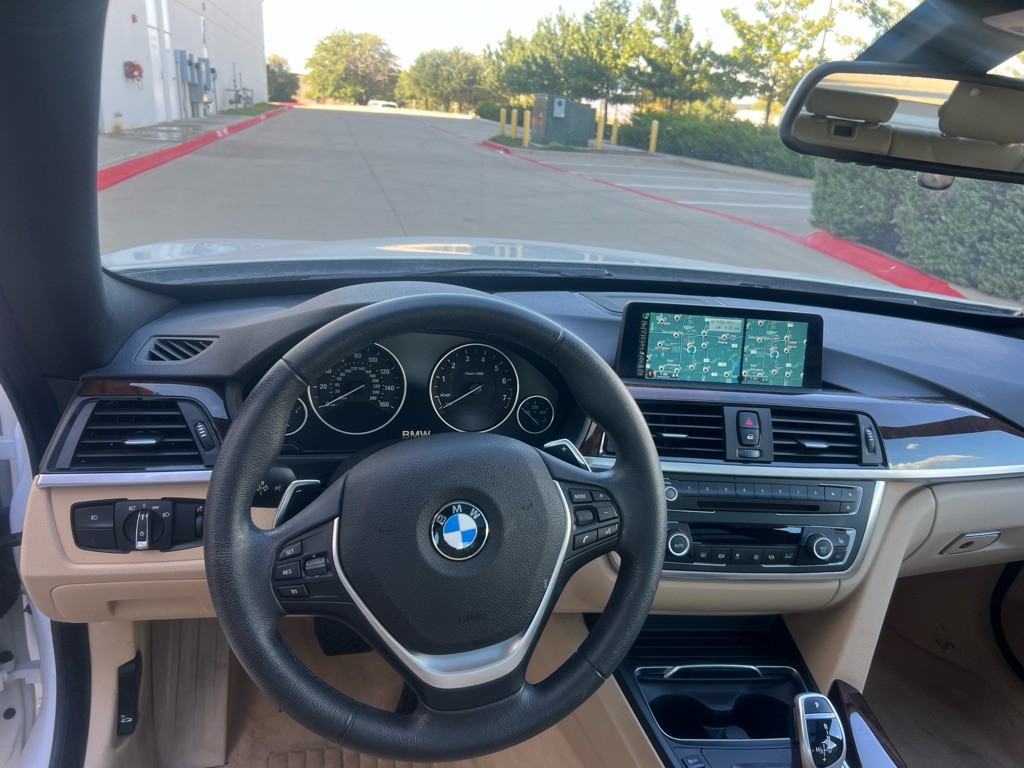 2016 BMW 3 Series Image 17