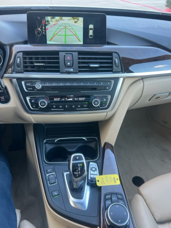 2016 BMW 3 Series Image 18