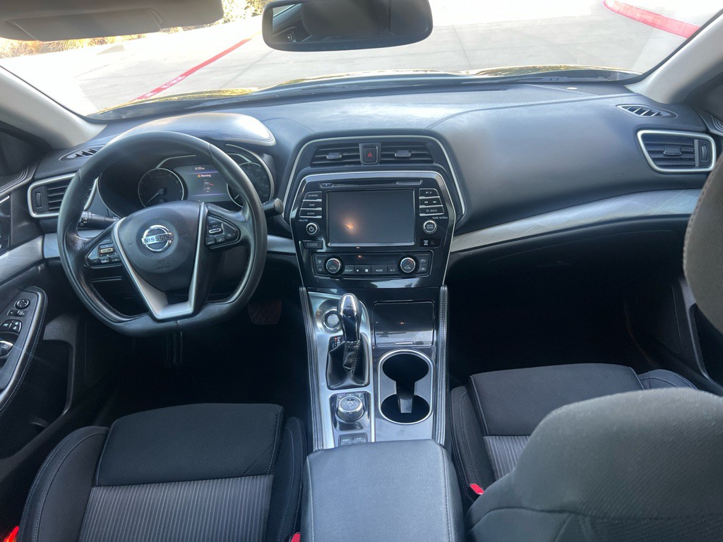 2017 Nissan Maxima Image 15