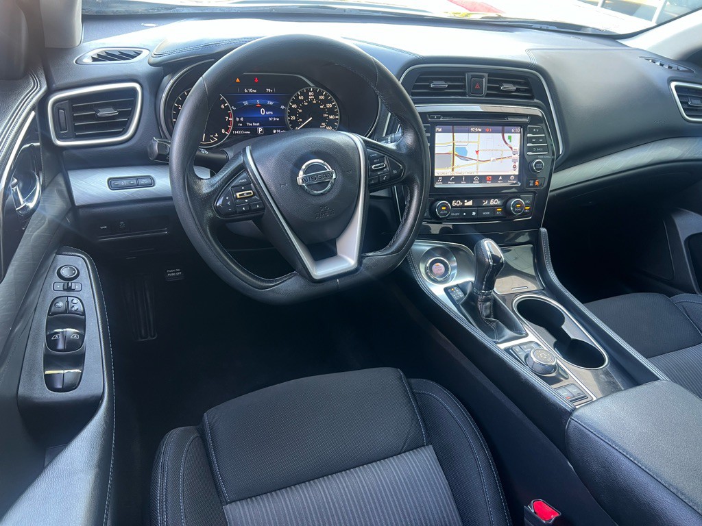 2017 Nissan Maxima Image 18