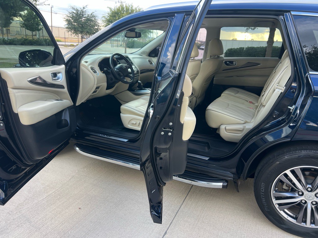 2017 INFINITI QX60 Image 11
