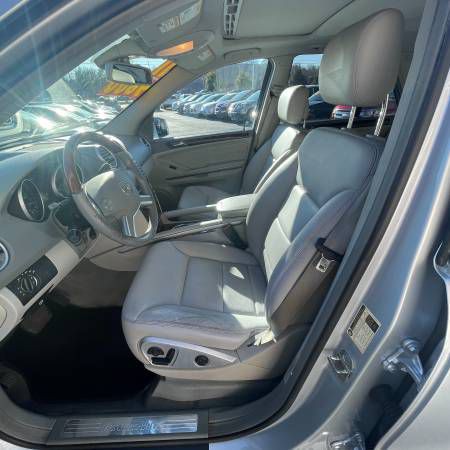 2011 Mercedes-Benz M-Class Image 6