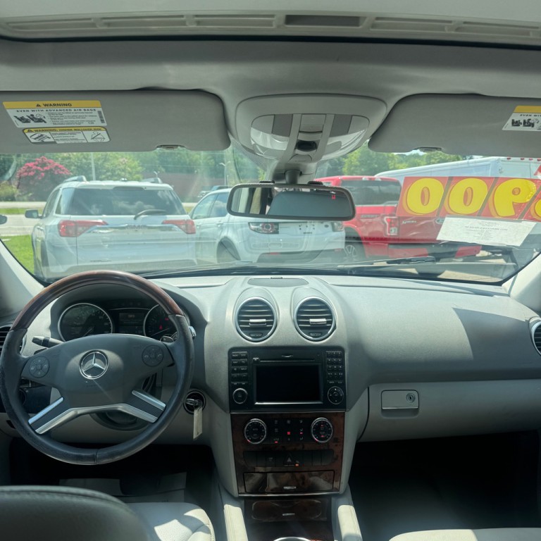 2011 Mercedes-Benz M-Class Image 7