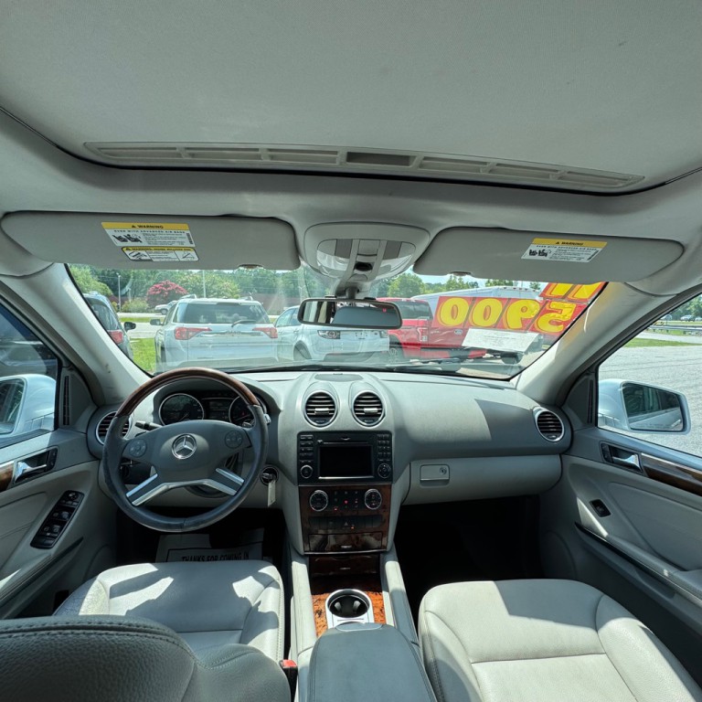 2011 Mercedes-Benz M-Class Image 8