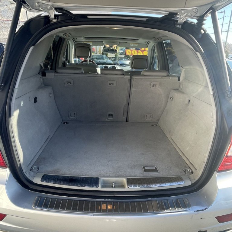 2011 Mercedes-Benz M-Class Image 12