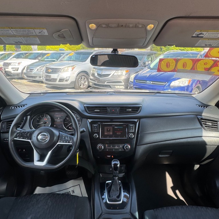 2018 Nissan Rogue Image 8