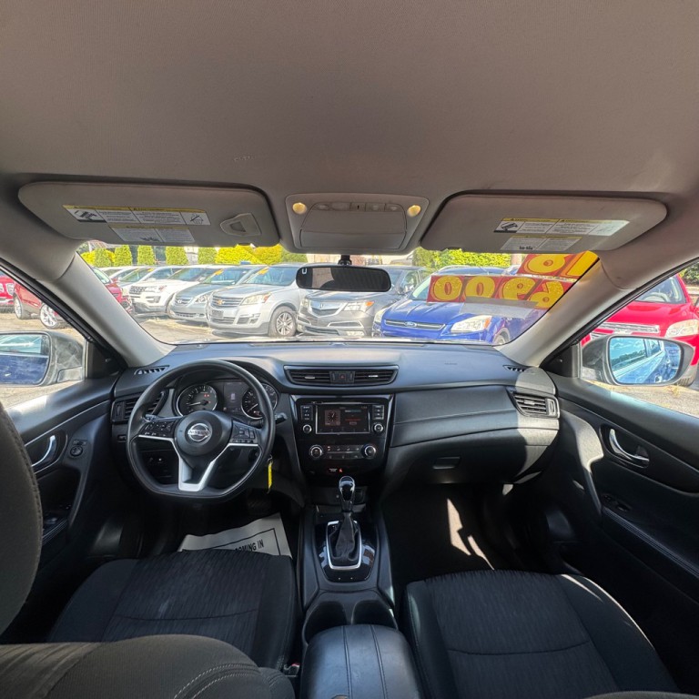 2018 Nissan Rogue Image 9