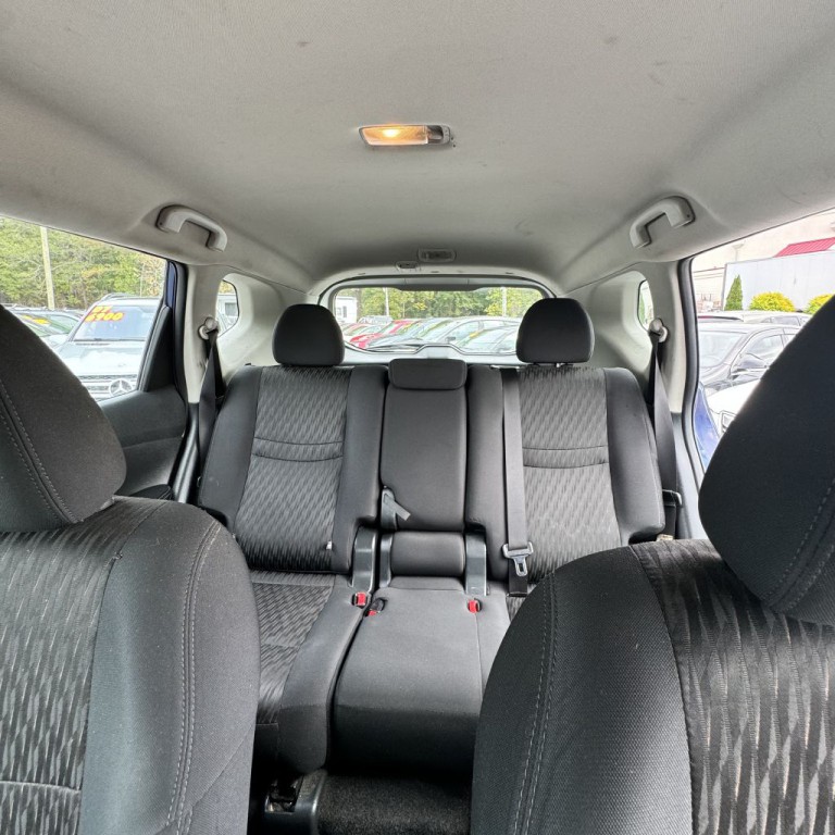 2018 Nissan Rogue Image 10