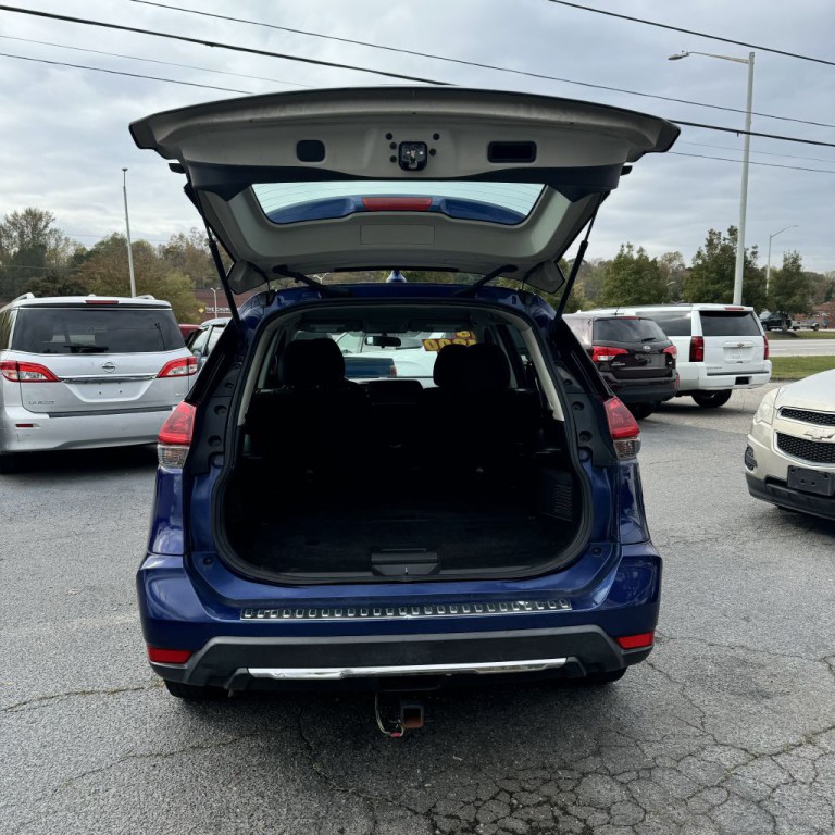 2018 Nissan Rogue Image 13