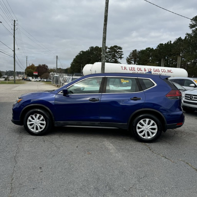 2018 Nissan Rogue Image 15