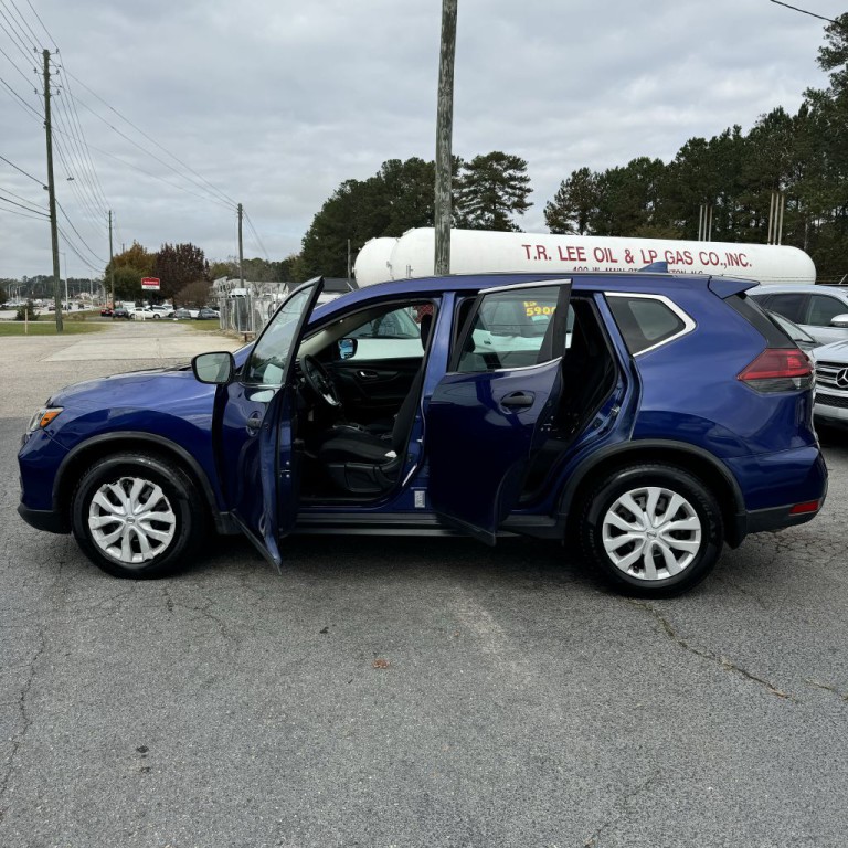 2018 Nissan Rogue Image 18