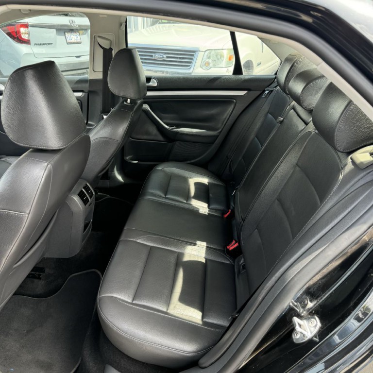 2009 Volkswagen Jetta Image 10