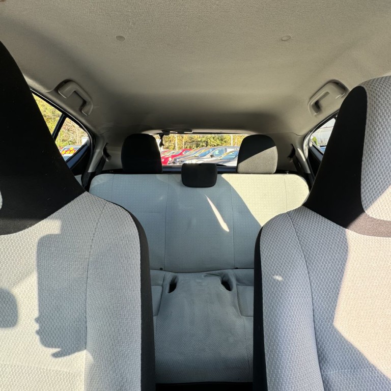 2014 Toyota Prius Image 9