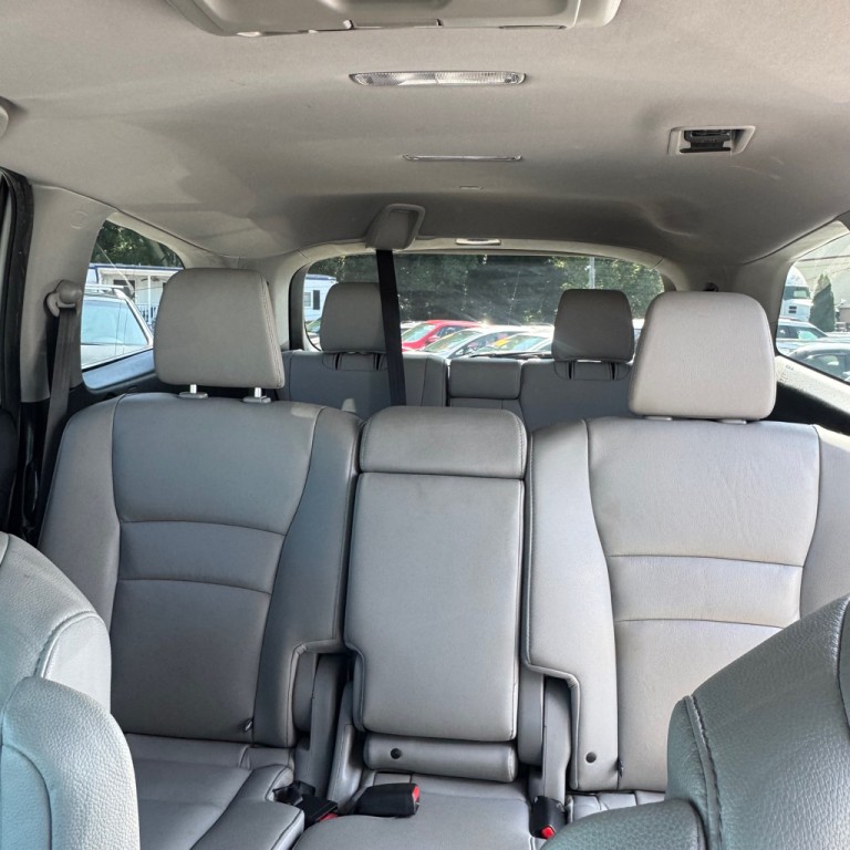 2017 Honda Pilot Image 12