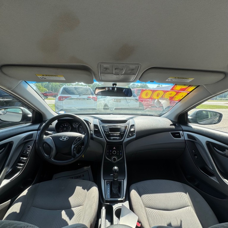 2014 Hyundai Elantra Image 16