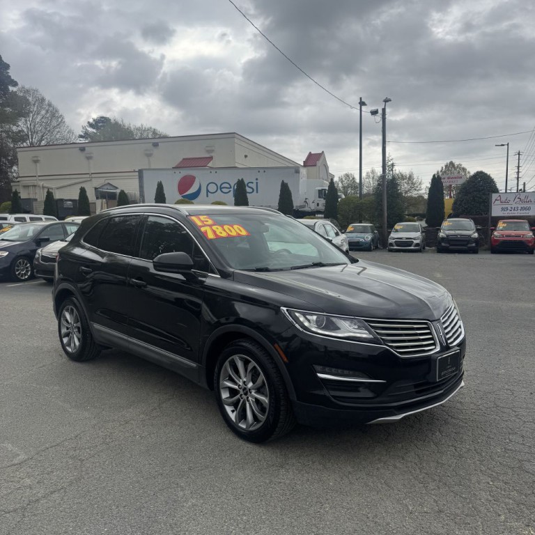 2015 Lincoln MKC Image 2