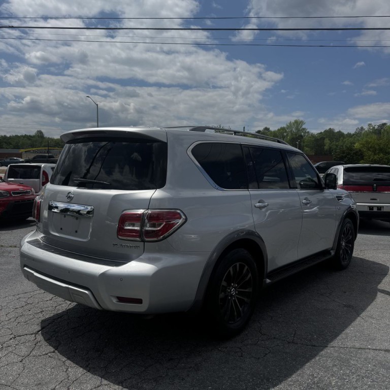 2017 Nissan Armada Image 3