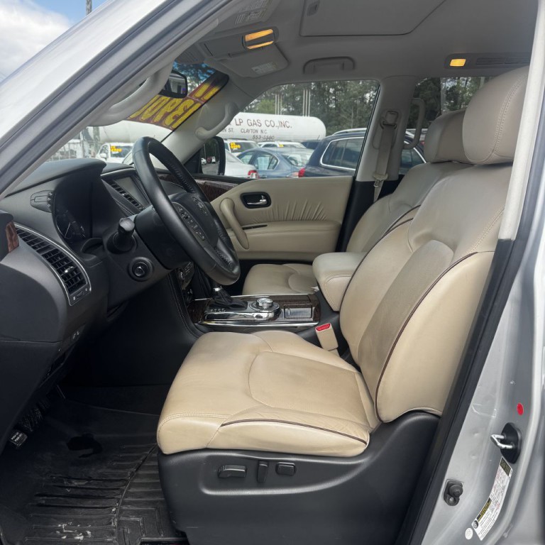 2017 Nissan Armada Image 6