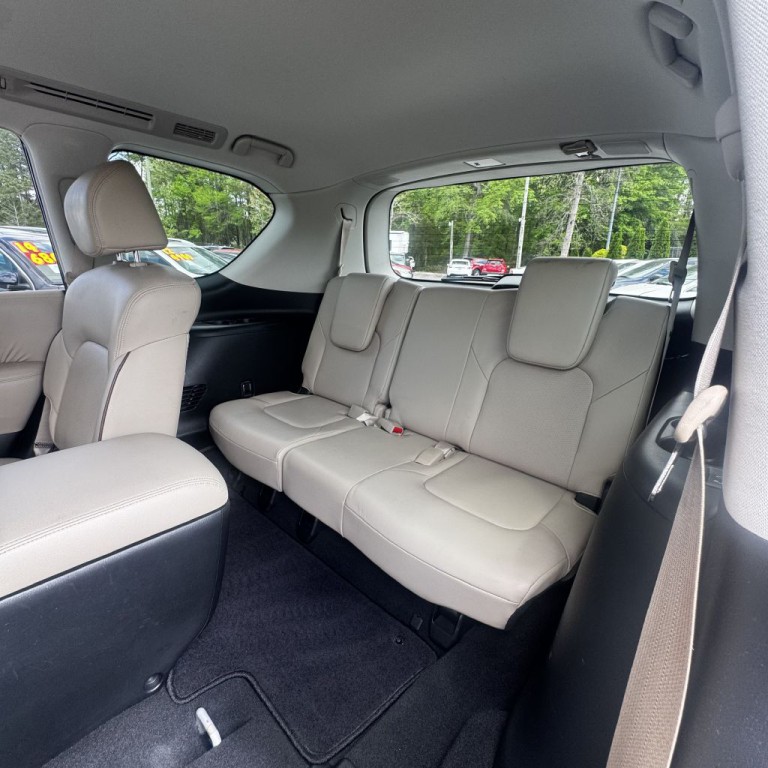 2017 Nissan Armada Image 13