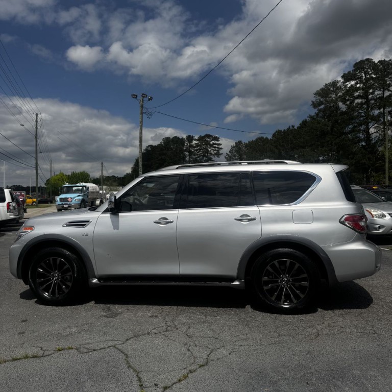 2017 Nissan Armada Image 17