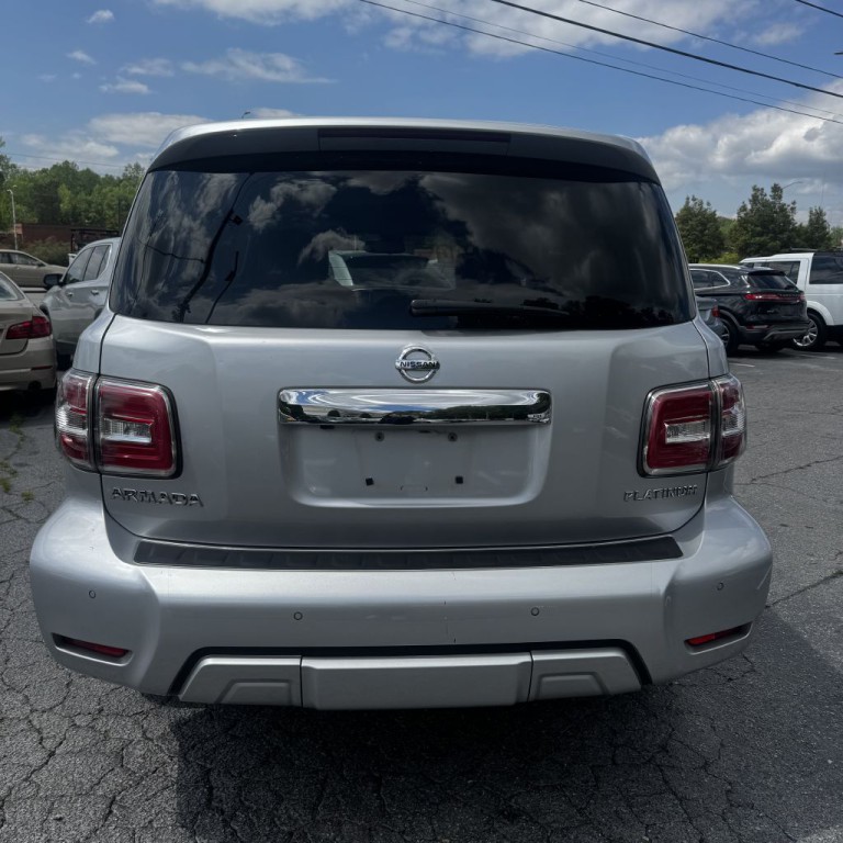 2017 Nissan Armada Image 19