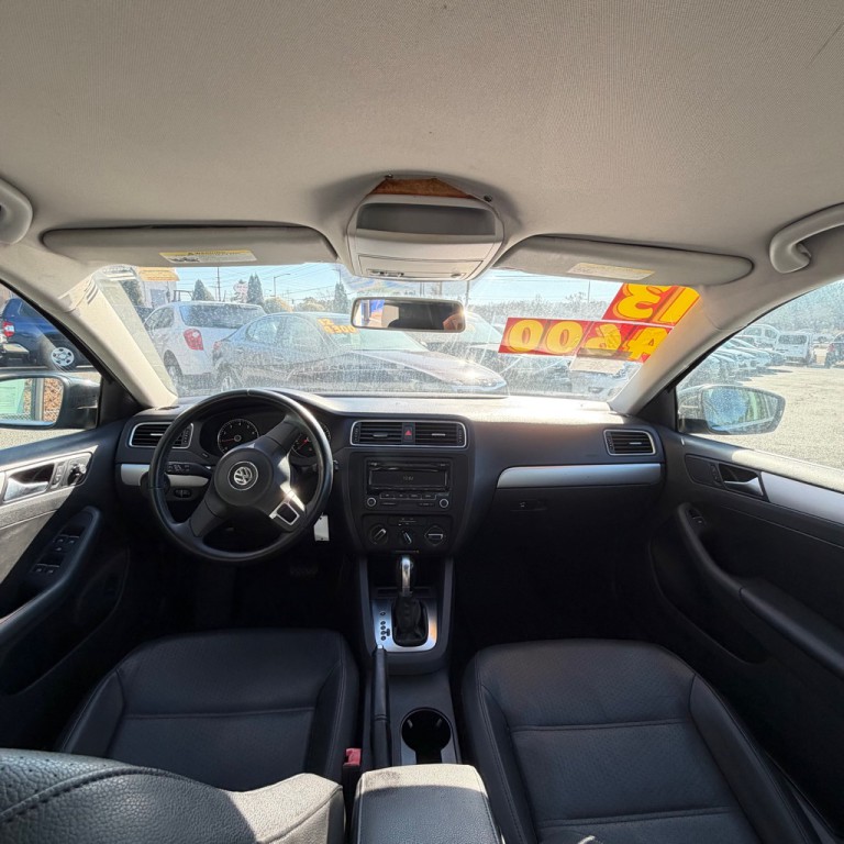 2013 Volkswagen Jetta Image 8