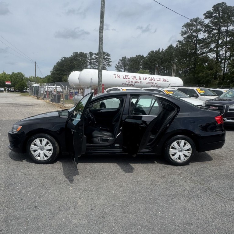 2013 Volkswagen Jetta Image 16
