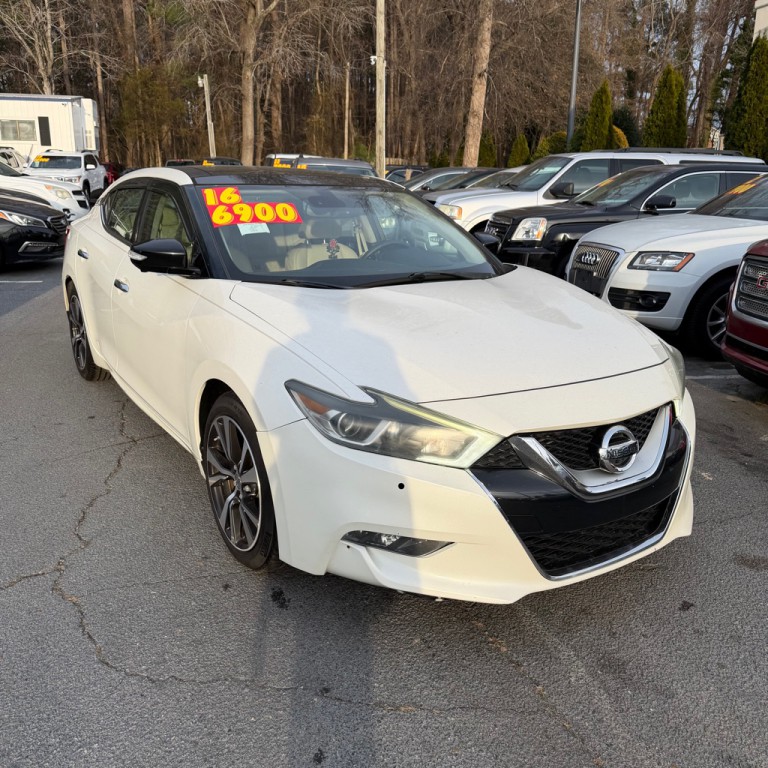 2016 Nissan Maxima Image 1