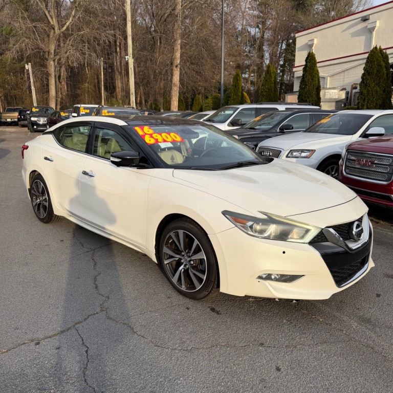 2016 Nissan Maxima Image 2