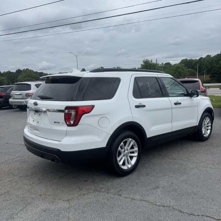 2016 Ford Explorer Image 3