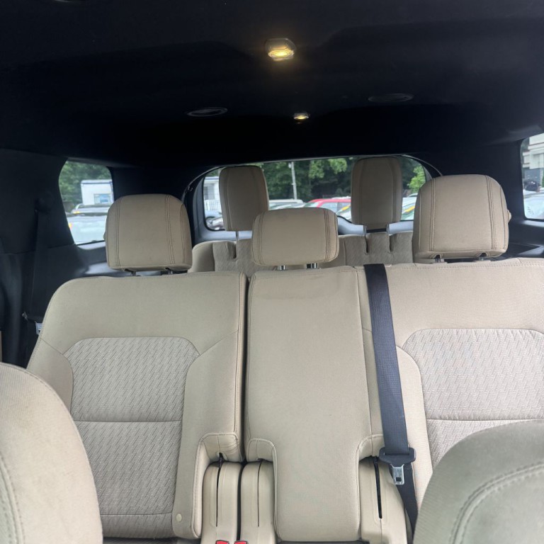 2016 Ford Explorer Image 11