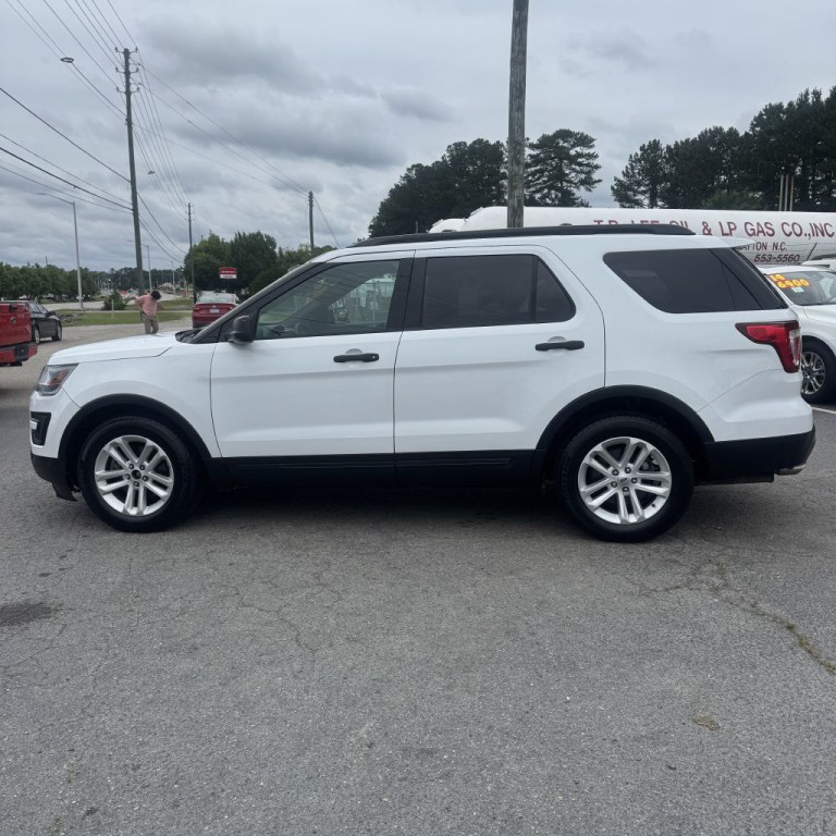 2016 Ford Explorer Image 15