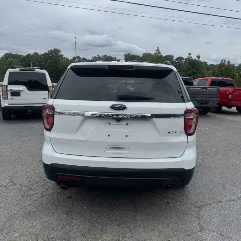 2016 Ford Explorer Image 17