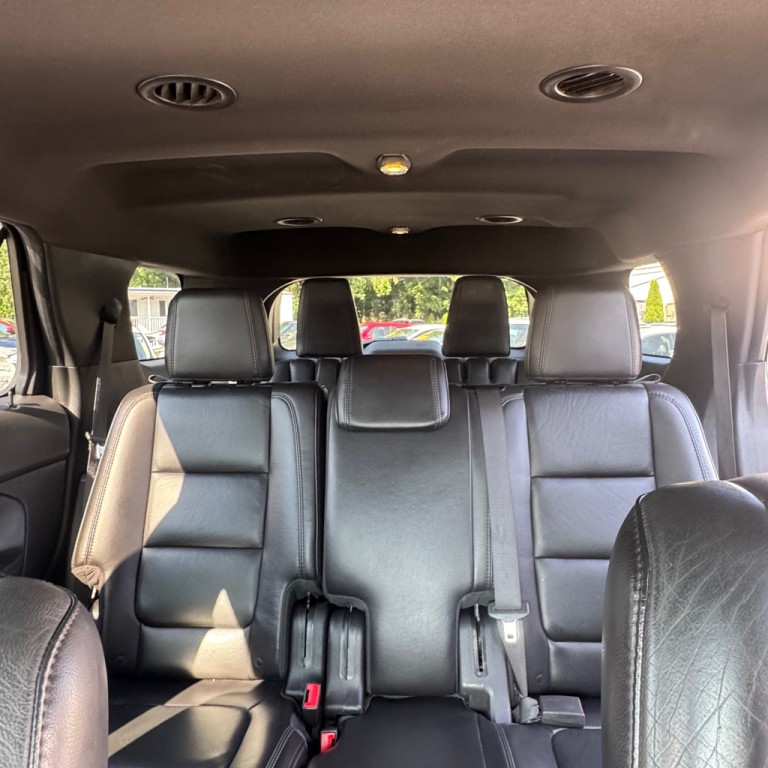 2013 Ford Explorer Image 11
