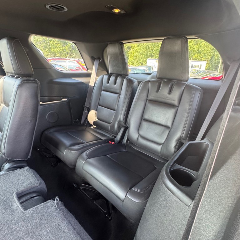 2013 Ford Explorer Image 12