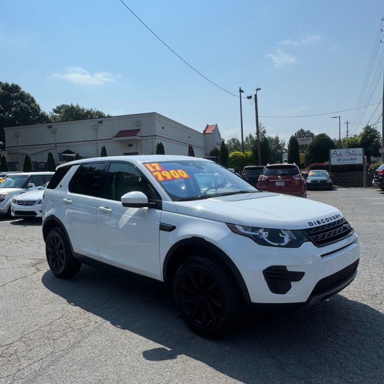 2017 Land Rover Discovery Sport Image 2