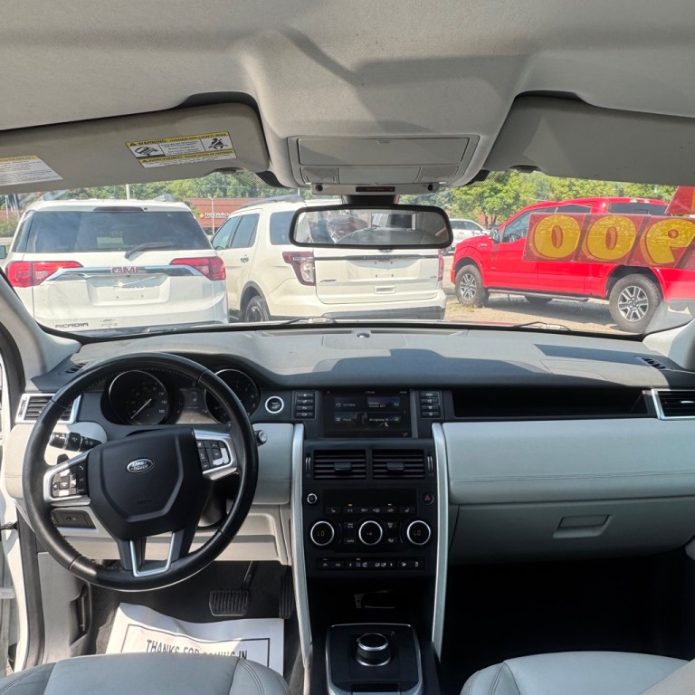 2017 Land Rover Discovery Sport Image 7