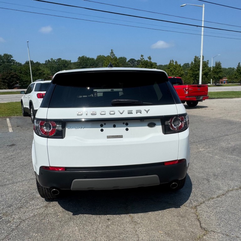 2017 Land Rover Discovery Sport Image 17