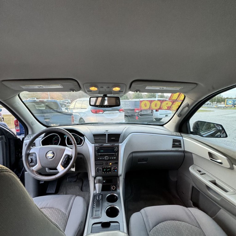 2011 Chevrolet Traverse Image 7