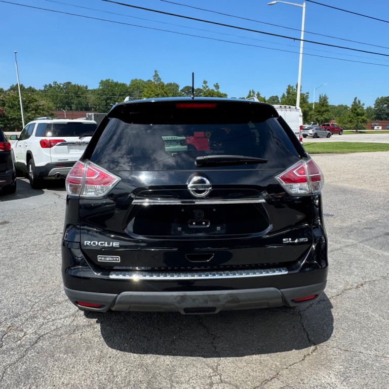2015 Nissan Rogue Image 17
