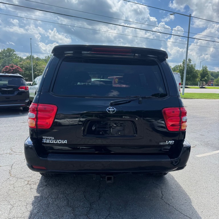 2003 Toyota Sequoia Image 17