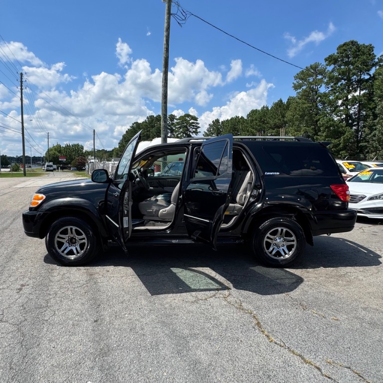 2003 Toyota Sequoia Image 18