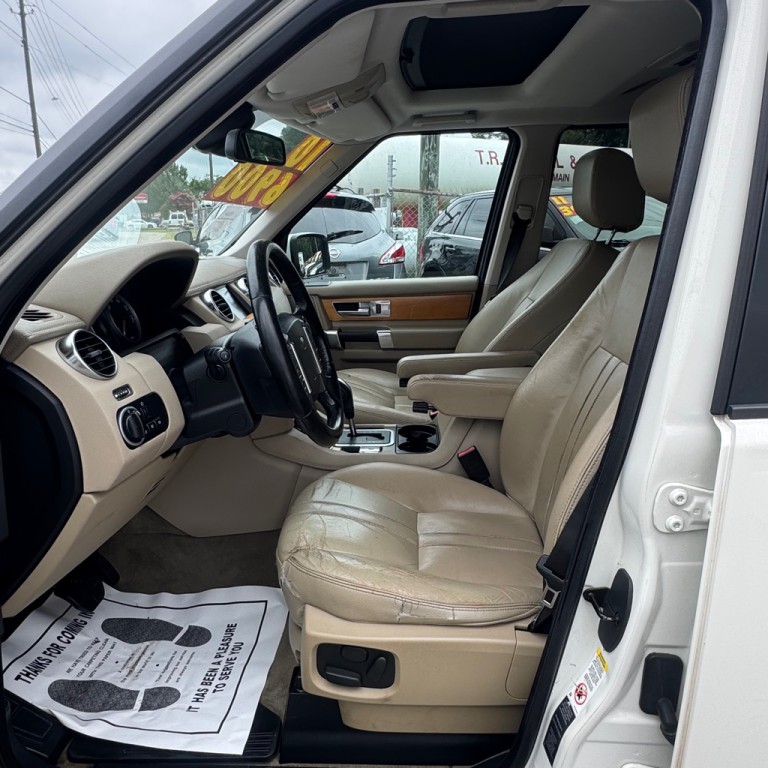 2010 Land Rover LR4 Image 6
