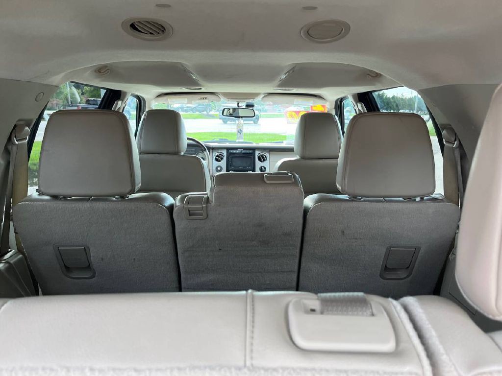 2012 Ford Expedition Image 16