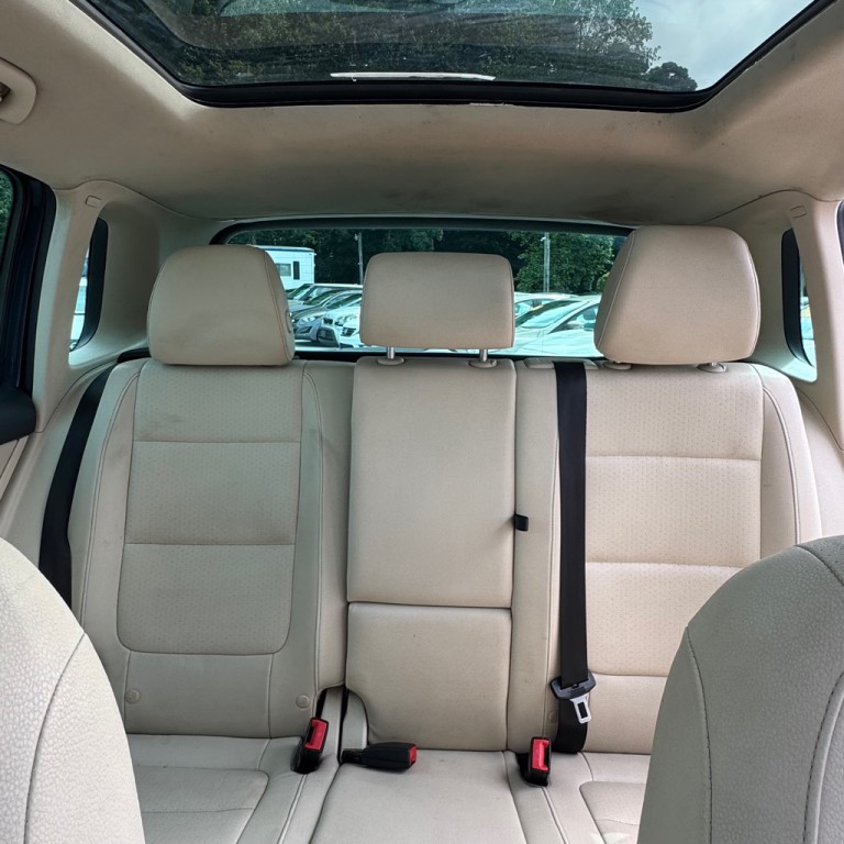 2012 Volkswagen Tiguan Image 11