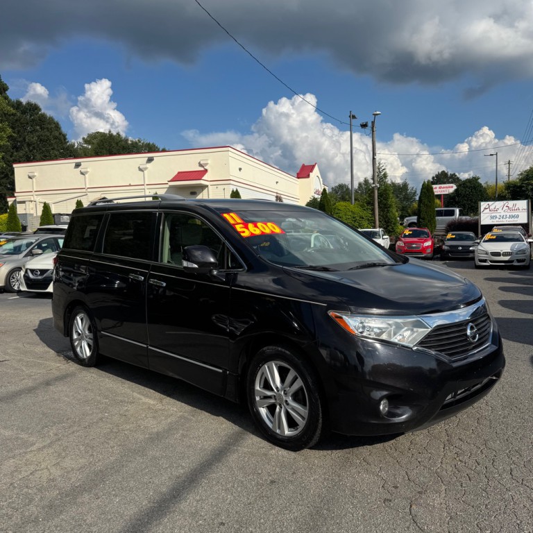 2011 Nissan Quest Image 2